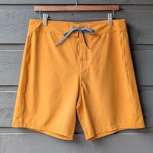 Prana Riveter Board Shorts 7" Inseam Gilded Sunset Marigold Size 3 UPF 50+ Beach